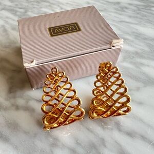 Vintage Avon Gold Tone Swirl Clip-On Earrings